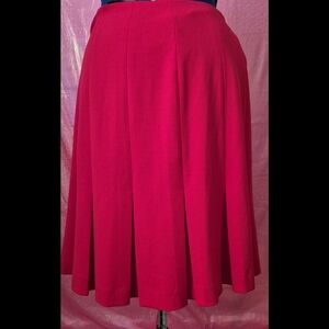 🆕️ LISTING! NWOT NINE WEST RED TAILORED PLEATED SKIRT
